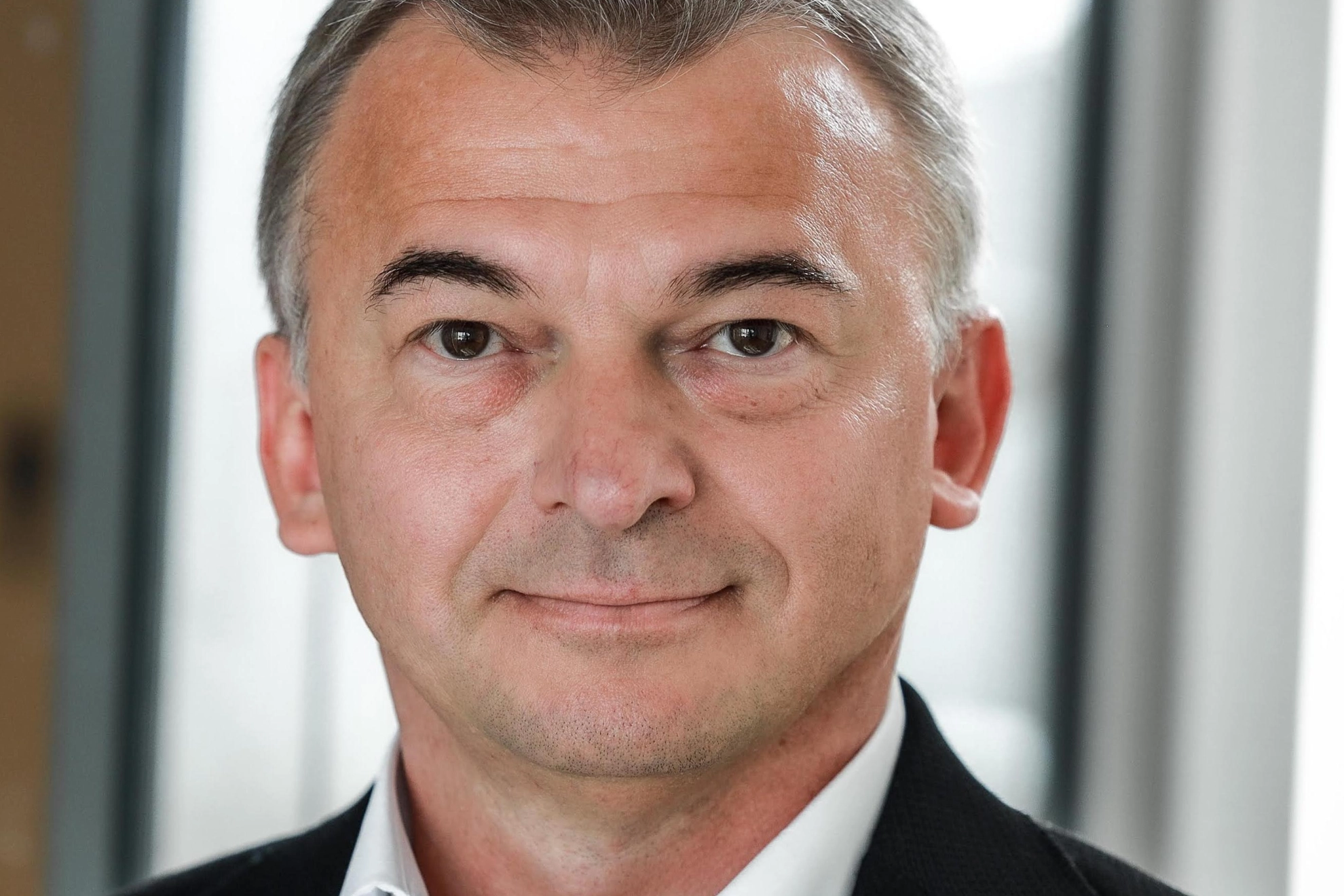 Das ist Hakan Civelek.