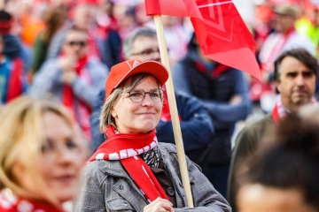 Metaller-Streik mit Kundgebung in Velbert